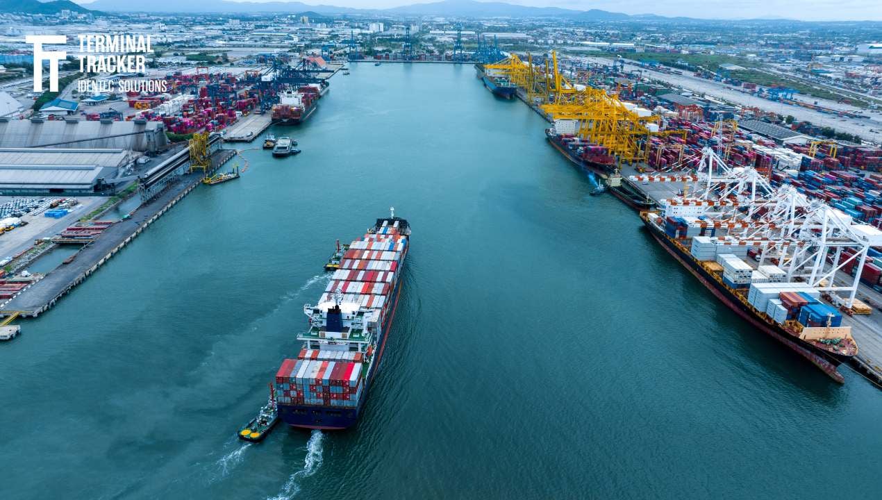 Predictive maintenance in ports